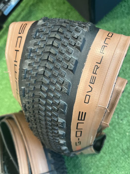 Par pneus  Schwalbe G-One Overland TLE
