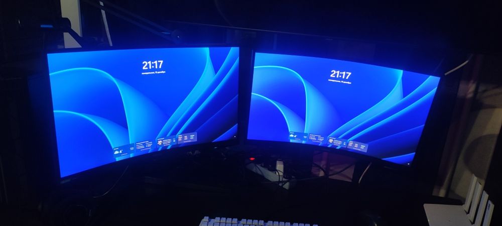 Монитор Samsung Odyssey G7