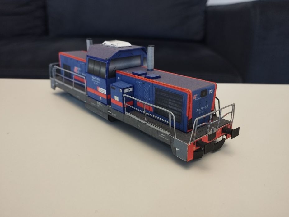 Model kartonowy SU4210 spalinowa lokomotywa zabawka pociąg autobus lok