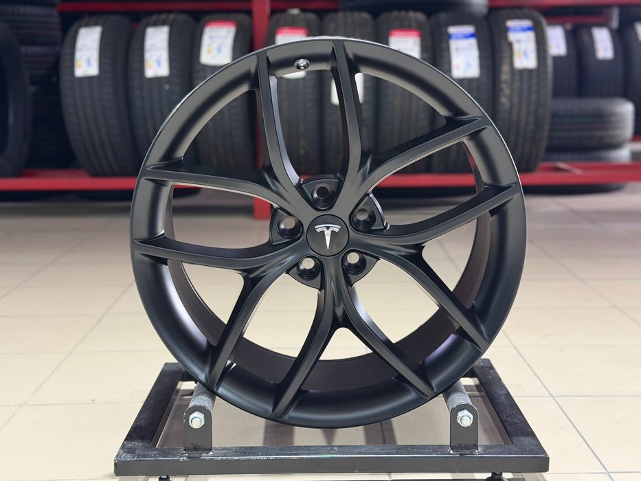 Нові диски Tesla R19 5x114.3  TES139 Matte Black