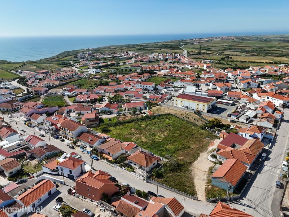 O Seu Próximo Projeto a 10 Minutos da Ericeira - Moradia Térrea Isola