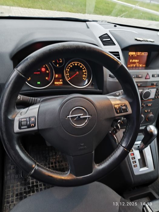 Opel Zafira 2006, 1.9 дизель АКПП