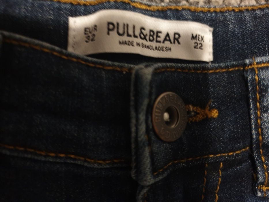 Szorty, krótkie spodenki, damskie/dziewczęce, Pull&Bear, rozm. 32