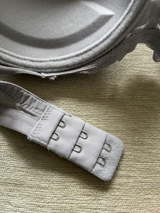 Triumph stanik biustonosz push up 70B