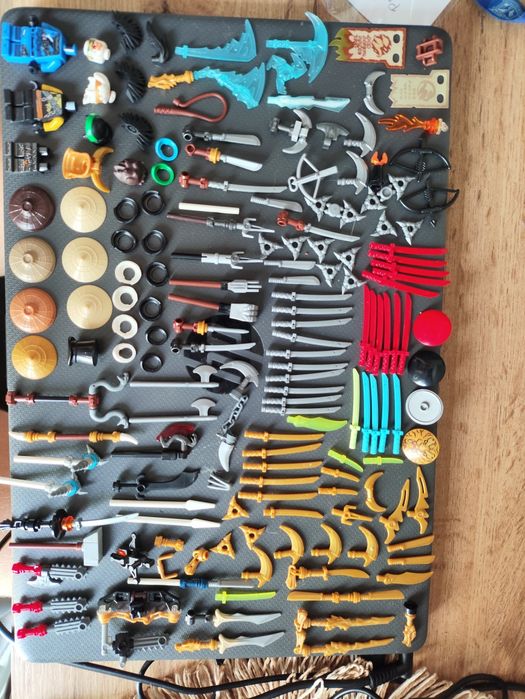 Figurki Lego ninjago i akcesoria