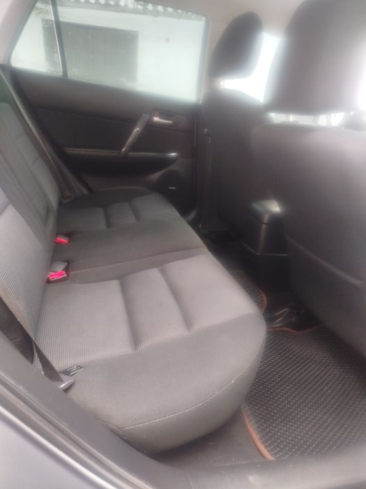 Мазда 6 універсал