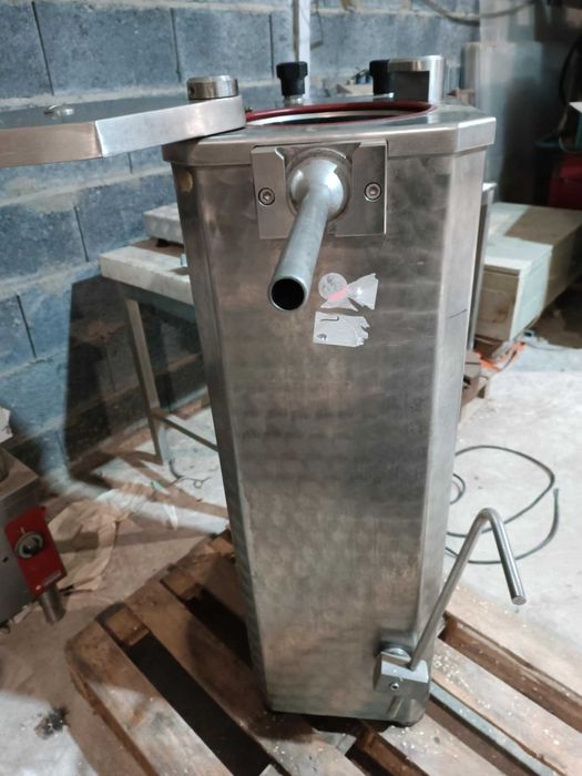 Nadziewarka do kielbas 20 l