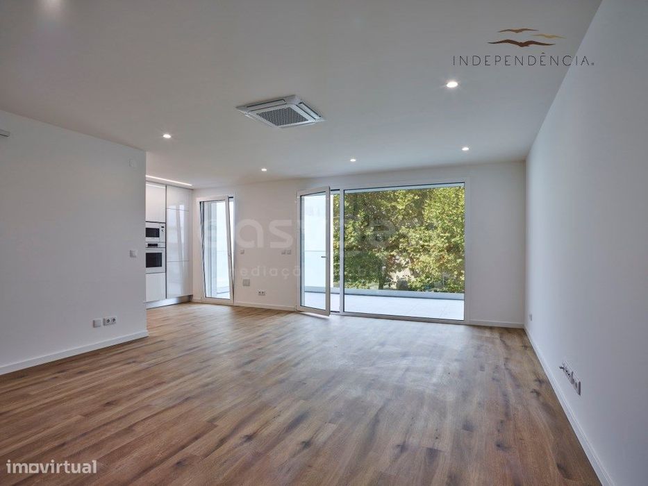 ApartamentoT2 com terraço- situado na Nazaré