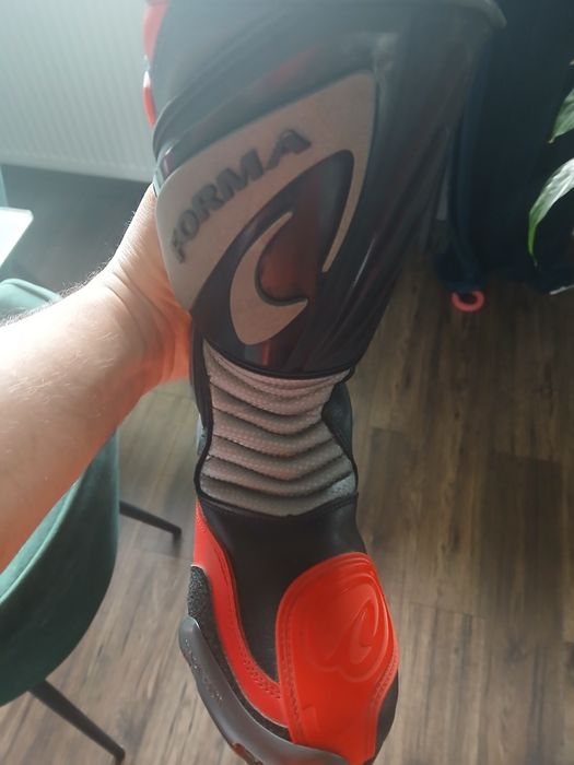 Sprzedam buty firmy forma