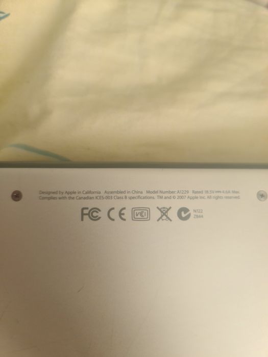 Macbook  pro  uszkodzony