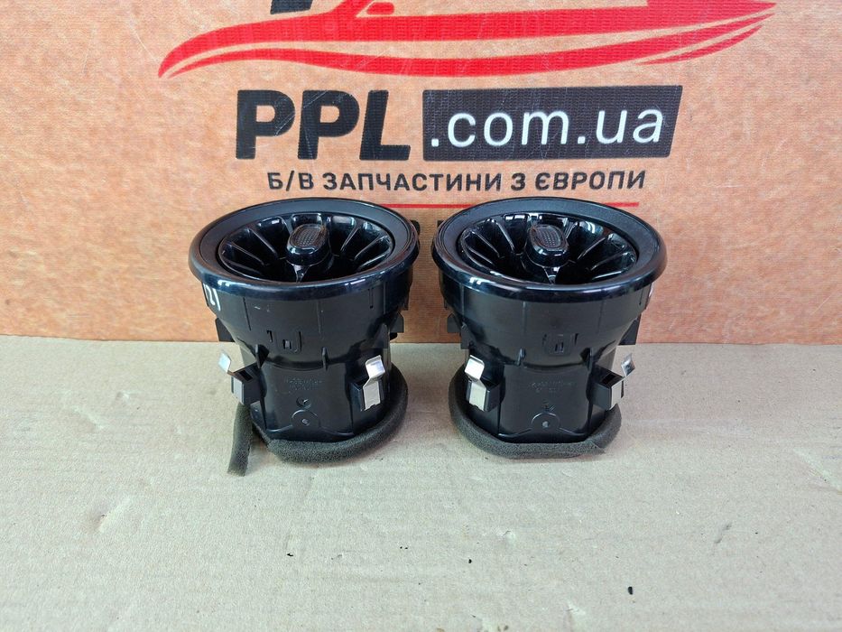 Mercedes Sprinter W907 W910 18- дефлектор воздуховод решетка обдува