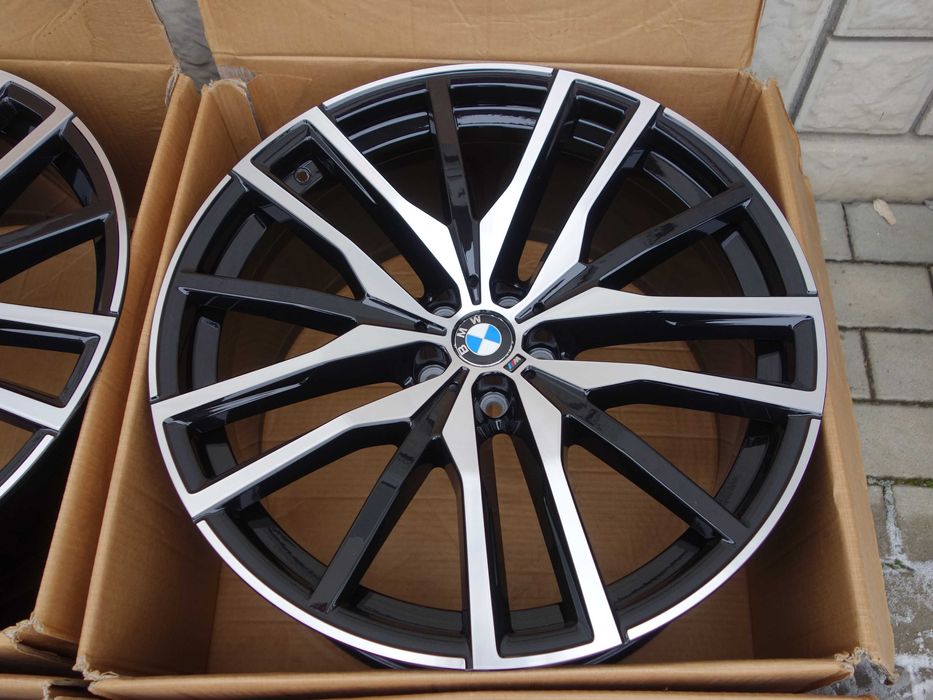 Felgi BMW X7 G07 X6 G06 X5 G05 22'' M-PAKIET Oryginalne 2 szerokości
