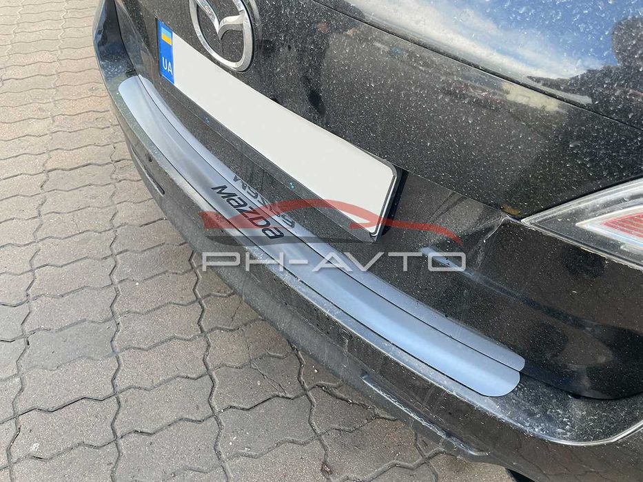 Накладка на задній бампер Mazda 6 2008-2012 Comnbi Універсал хром