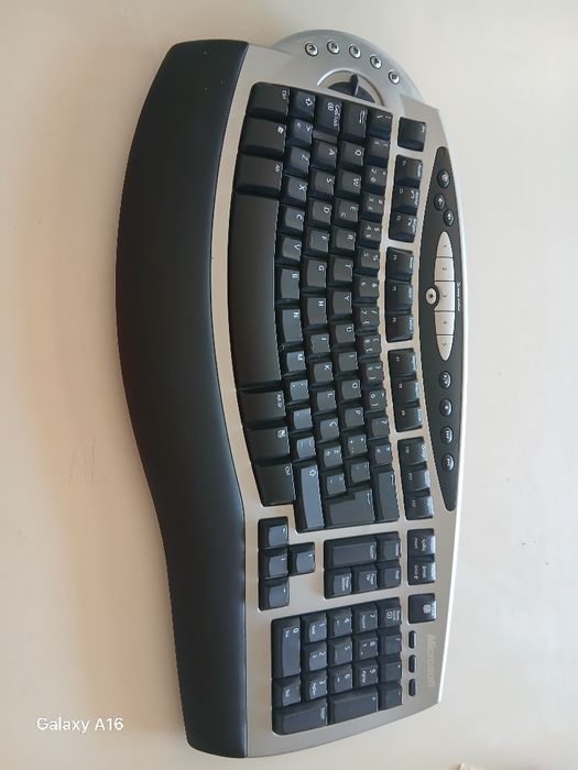 Teclados e ratos