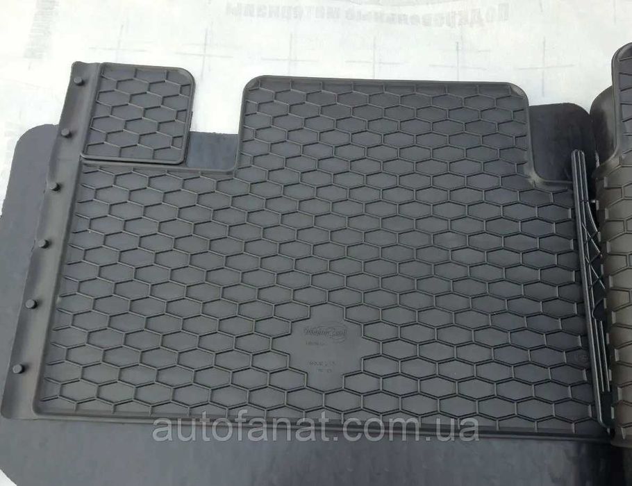 Tesla Model 3 (2017–…) | Коврики в салон Тесла | Гумові килимки, Чехія