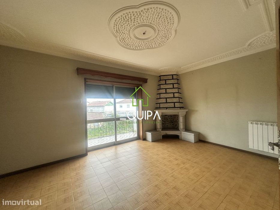 ANDAR MORADIA em Sande São Martinho com Terreno