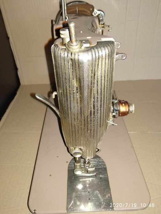 Maszyna do szycia Singer 216G