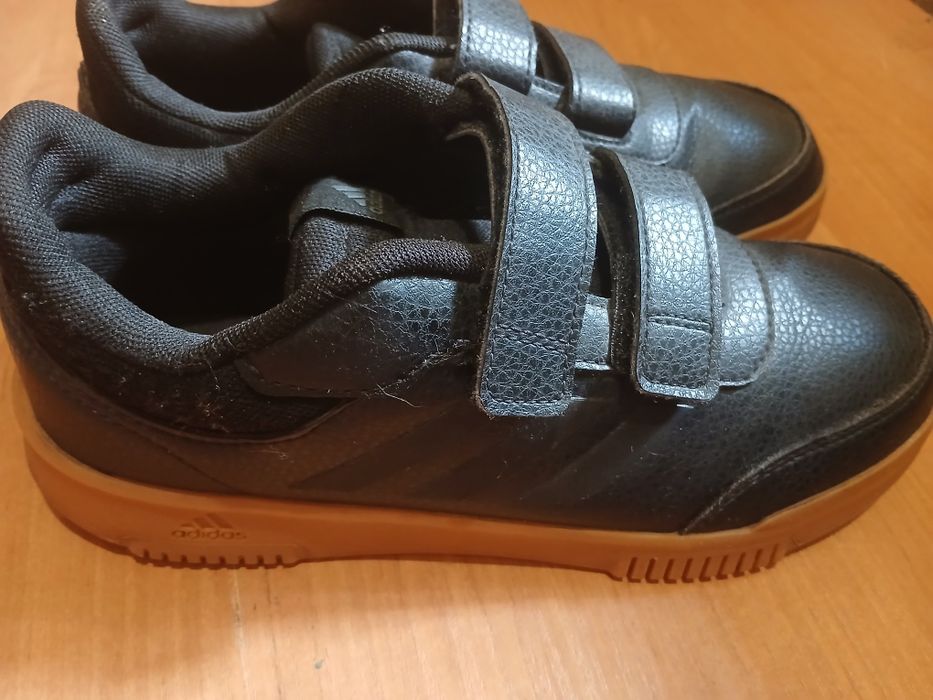 Кросівки Adidas 38 розмір
