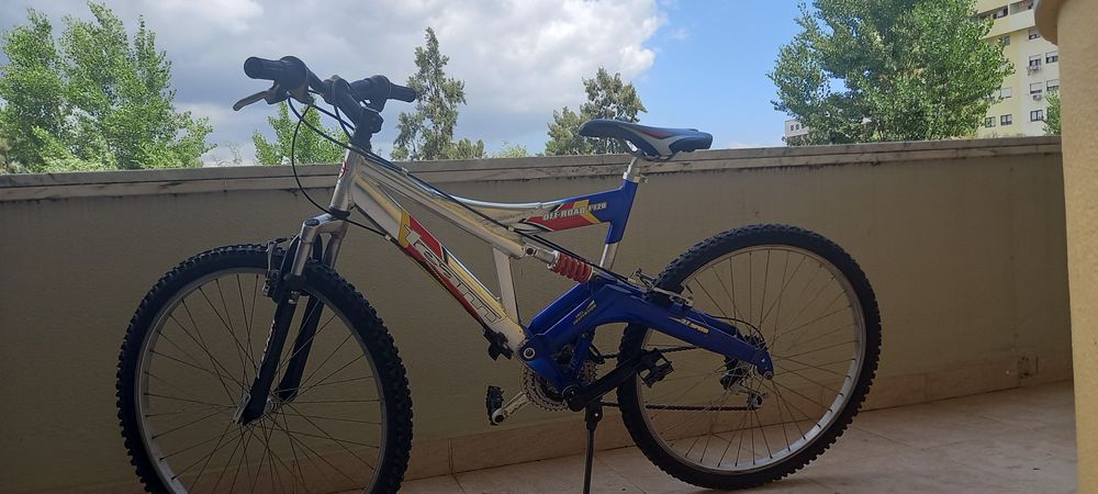 Bicicleta btt team roda 26