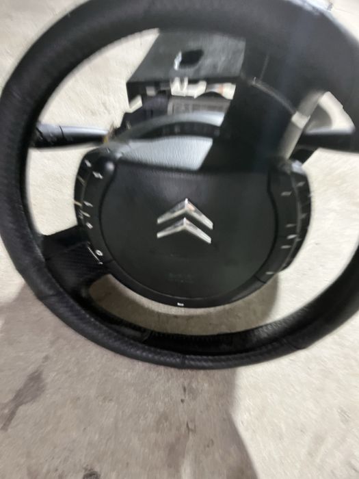 Citroen C42005 voltante completo mais radio