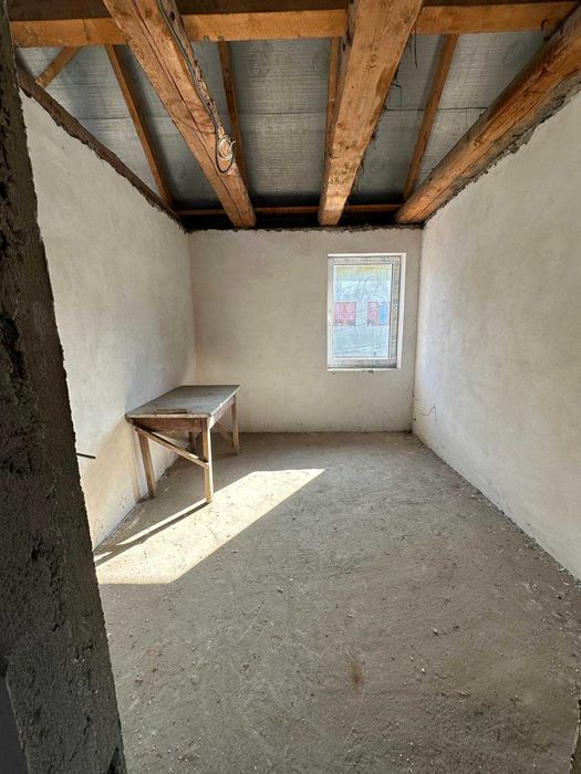 Продається будинок в м. Тячів