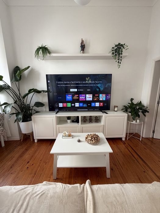Smart TV Samsung 75" LED UHD 4K TU75U8005FU (2025) - 189cm
