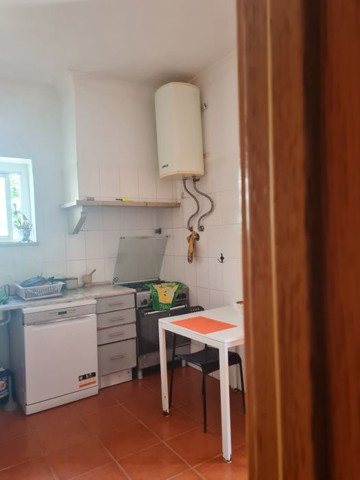 Quarto para alugar em Loures
