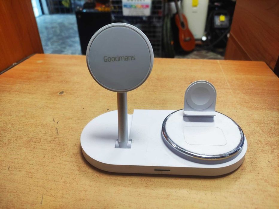 Ładowarka indukcyjna GOODMANS 3 in 1 MAGNETIC CHARGER Krosno Betleja