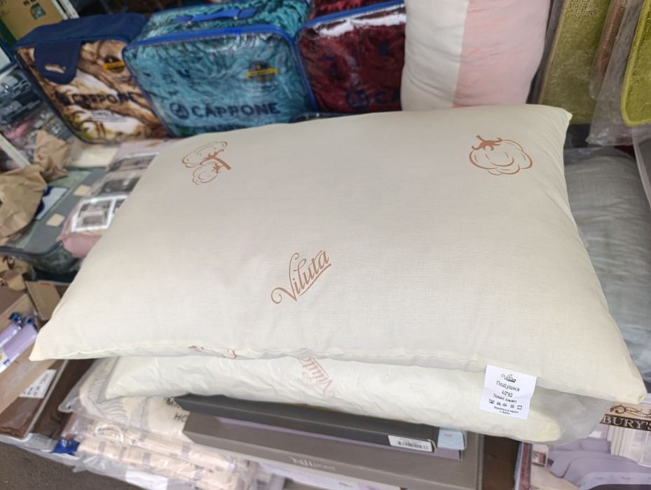 Подушка 40х60 Viluta. Бавовна чохол. Холофайбер наповнювач.