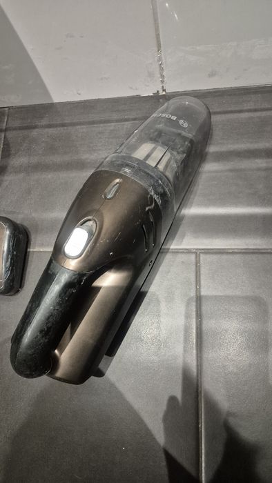 BOSCH odkurzacz pionowy 2w1 bezprzewodowy Move  18v