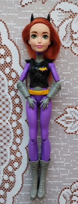 Lalka Batgirl z serii Super Heroes Girl