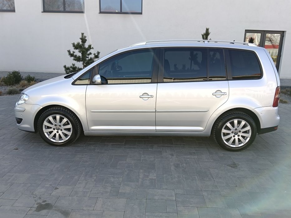 Volkswagen touran 1.4 tsi 2009 року