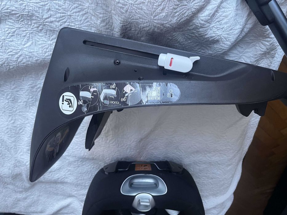 Cybex Sirona Z2 i-Size Deep Black + baza Z2 (ISOFIX) – fotelik 0–18 kg