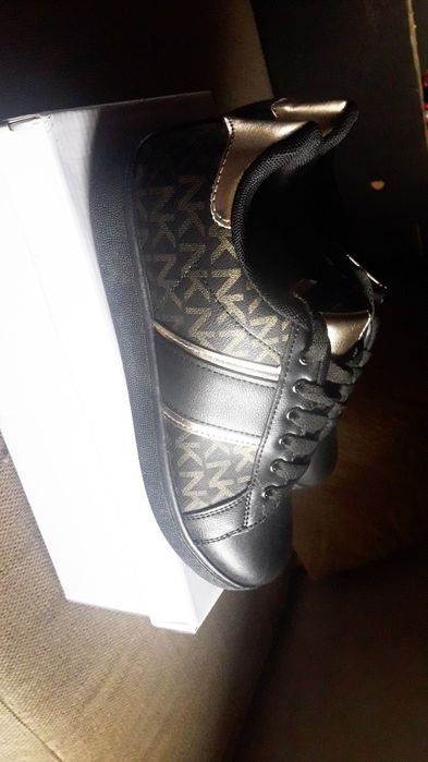 Buty damskie czarno-zlote