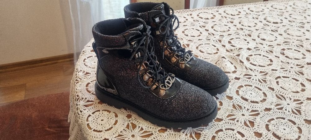 Buty dla dziewczynki 35