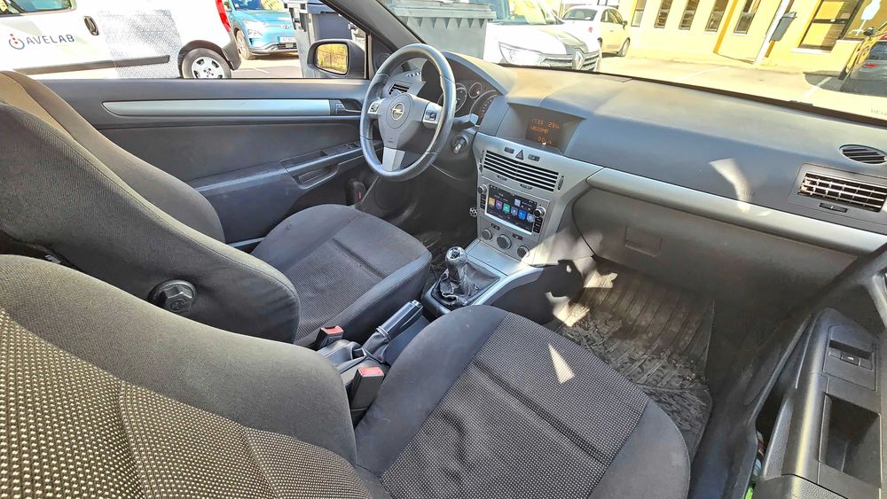 Opel Astra Hgtc de 2008