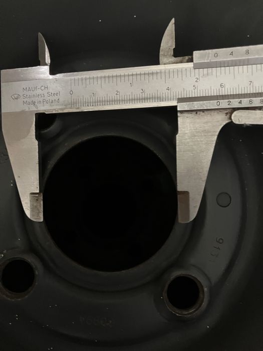 Kompletne kola letnie 185/65 R15 prawie nowe