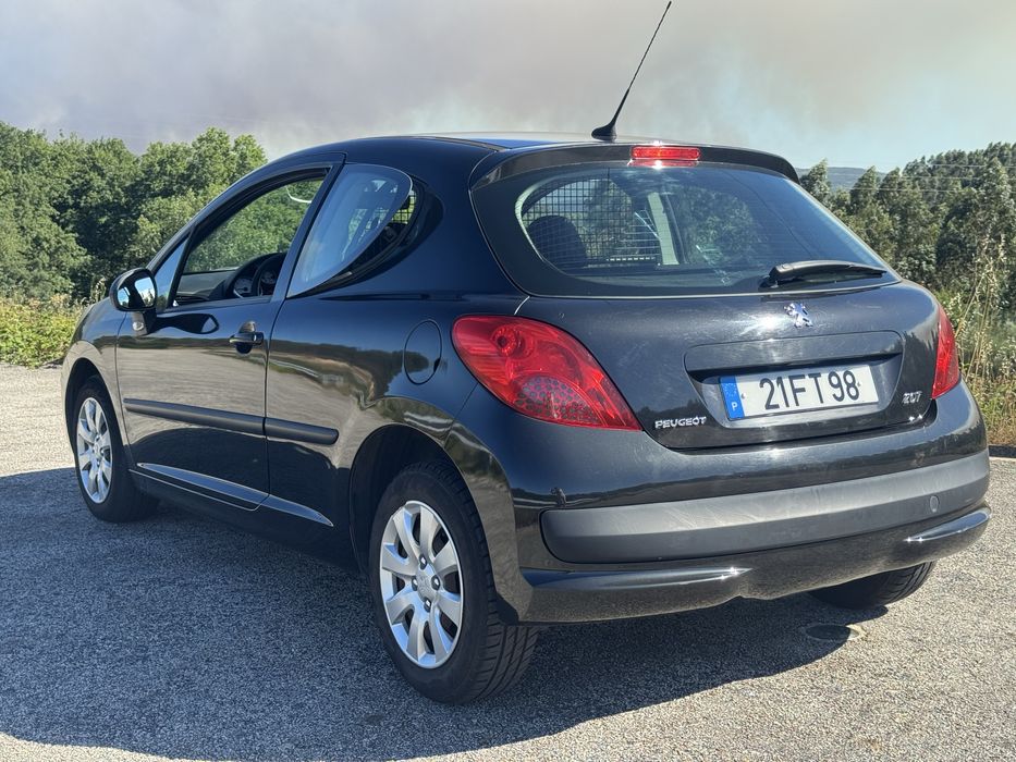 Peugeot 207 1.4 HDi IVA Dedutível