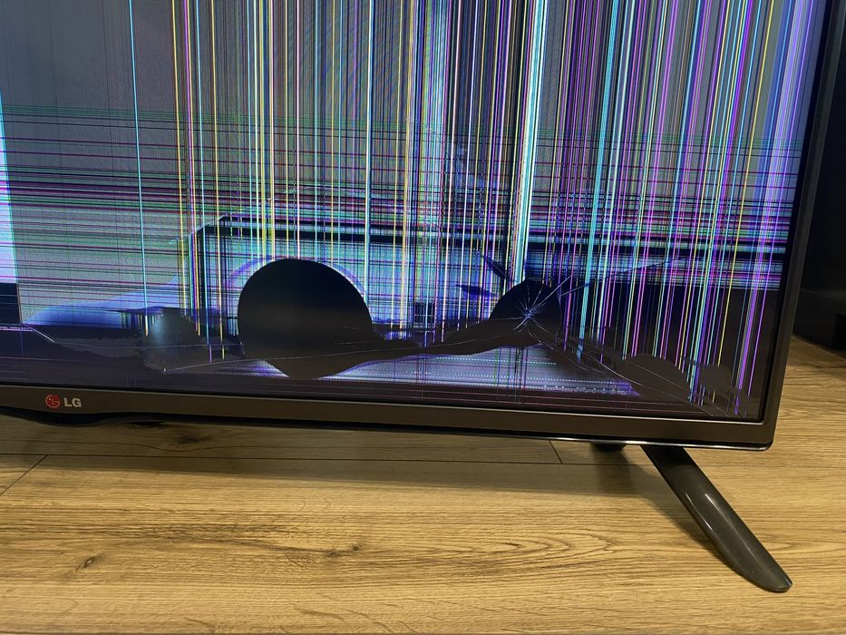 Телевизор LG  (под ремонт) 42LB620V