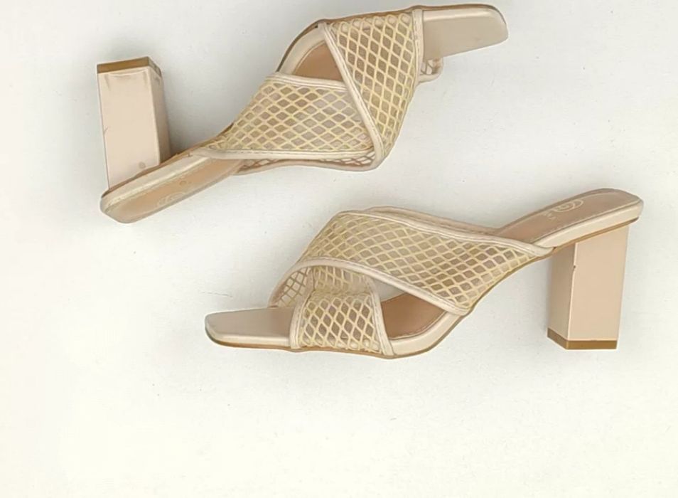 Klapki nowe, obcas ok 8 cm