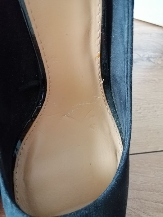 Szpilki z ćwiekami  roz 39 Bershka