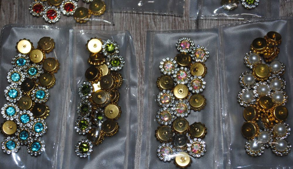 Обємні стрази, пришивний декор, жемчуг, паєтки, біжутерія 7 мм 7 упак.