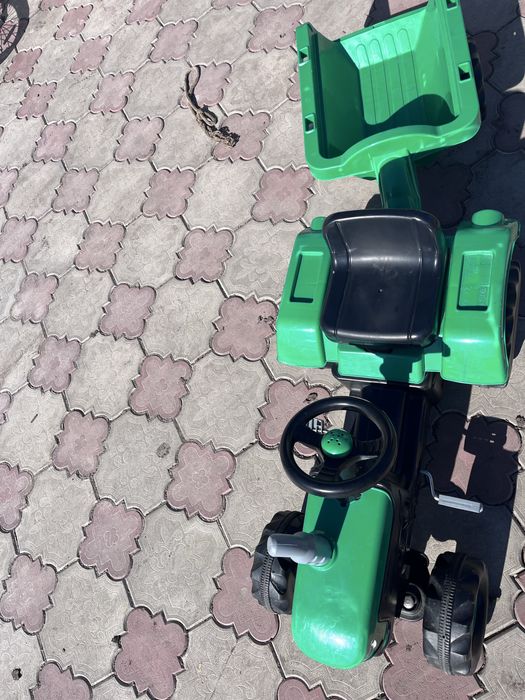 Трактор для дітей