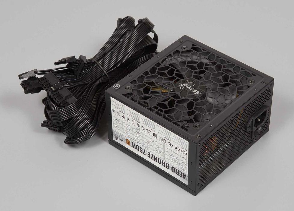 Блок живлення для ПК AeroСool Aero Bronze 750W