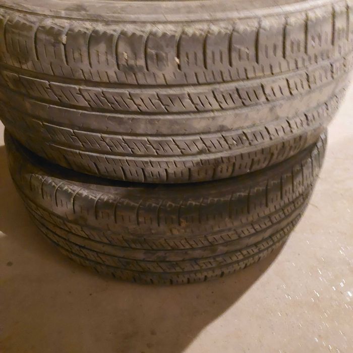 Шини і диск різні на R16, R14.