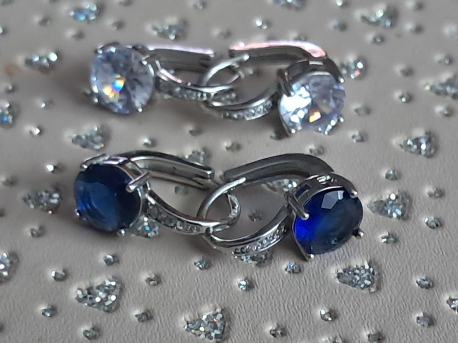 Dwie pary kolczyków