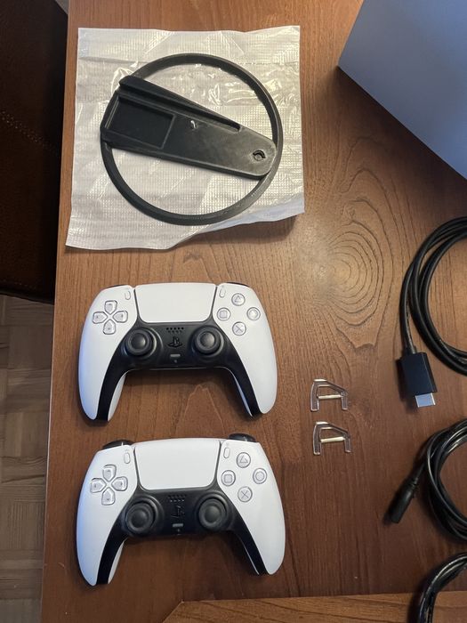 Ps5 Slim Digital + 2 comandos