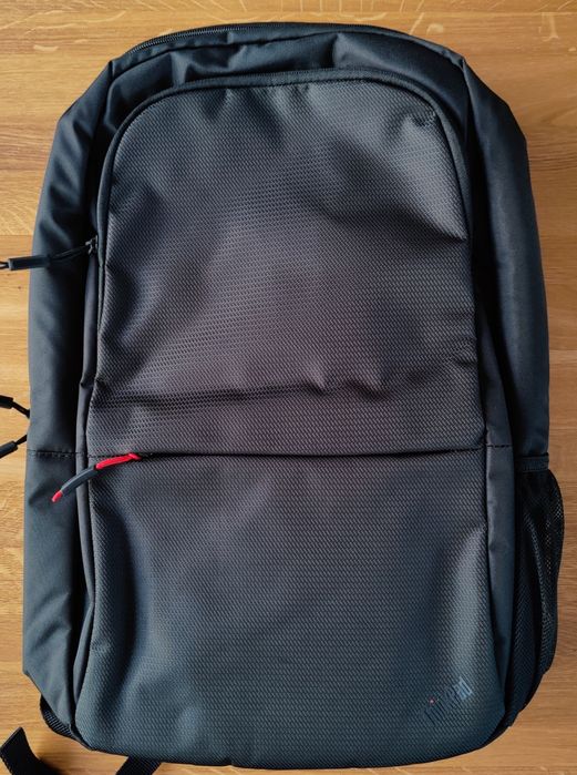 Nowy plecak na laptopa Lenovo ThinkPad Essential, 16 cali.