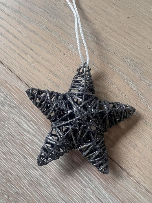 Świąteczna gwiazda na choinkę