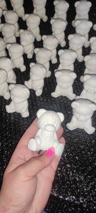 Miś z gipsu ceramicznego